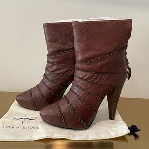 Gently worn Platform Bootie